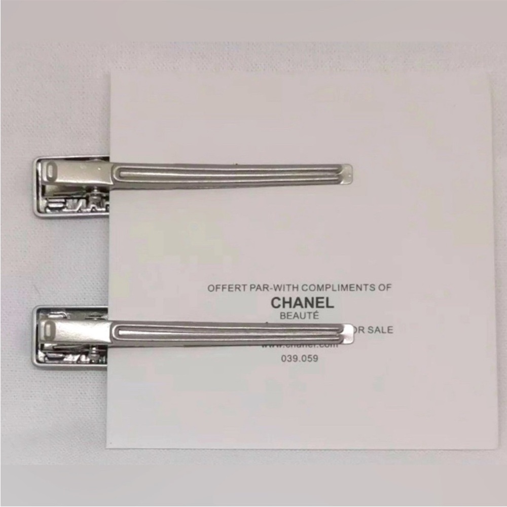 CHANEL- NIP! Metallic Silver Hair Barrettes. Rhinestone Hair Clips- 2 pc. BEAUTE - Picture 2 of 2